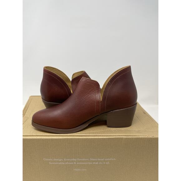 NISOLO Mia Ankle Boot Women's Size 5 Auburn Retail $228.00 - Picture 8 of 10